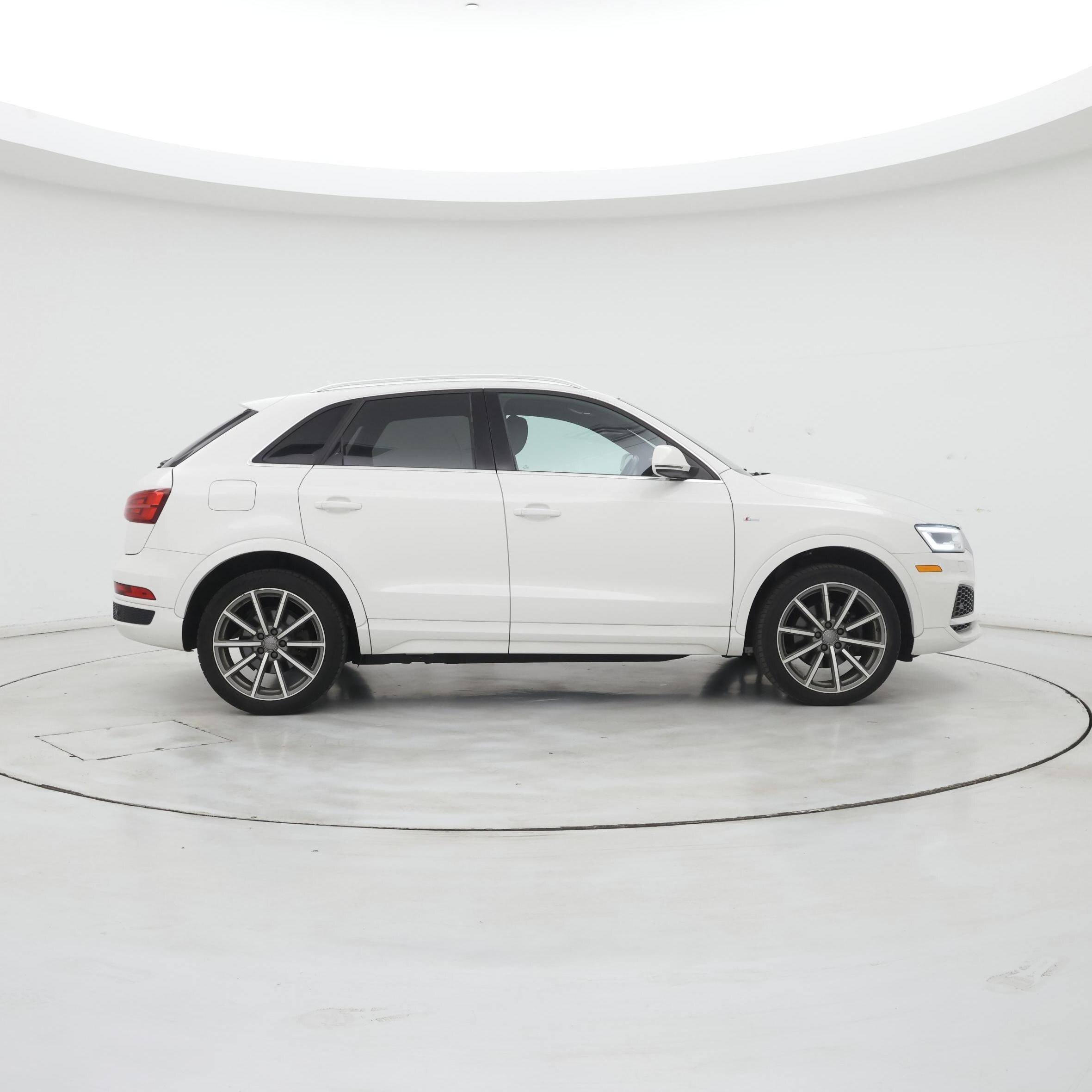 Thumbnail: 2018 Audi Q3 - 7