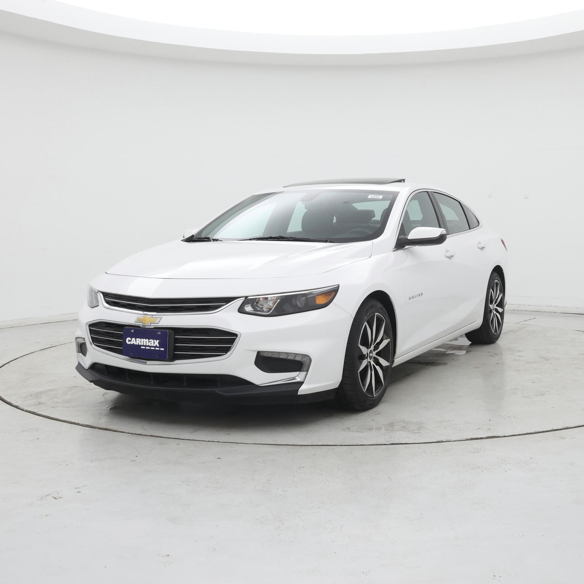 Thumbnail: 2017 Chevrolet Malibu - 4