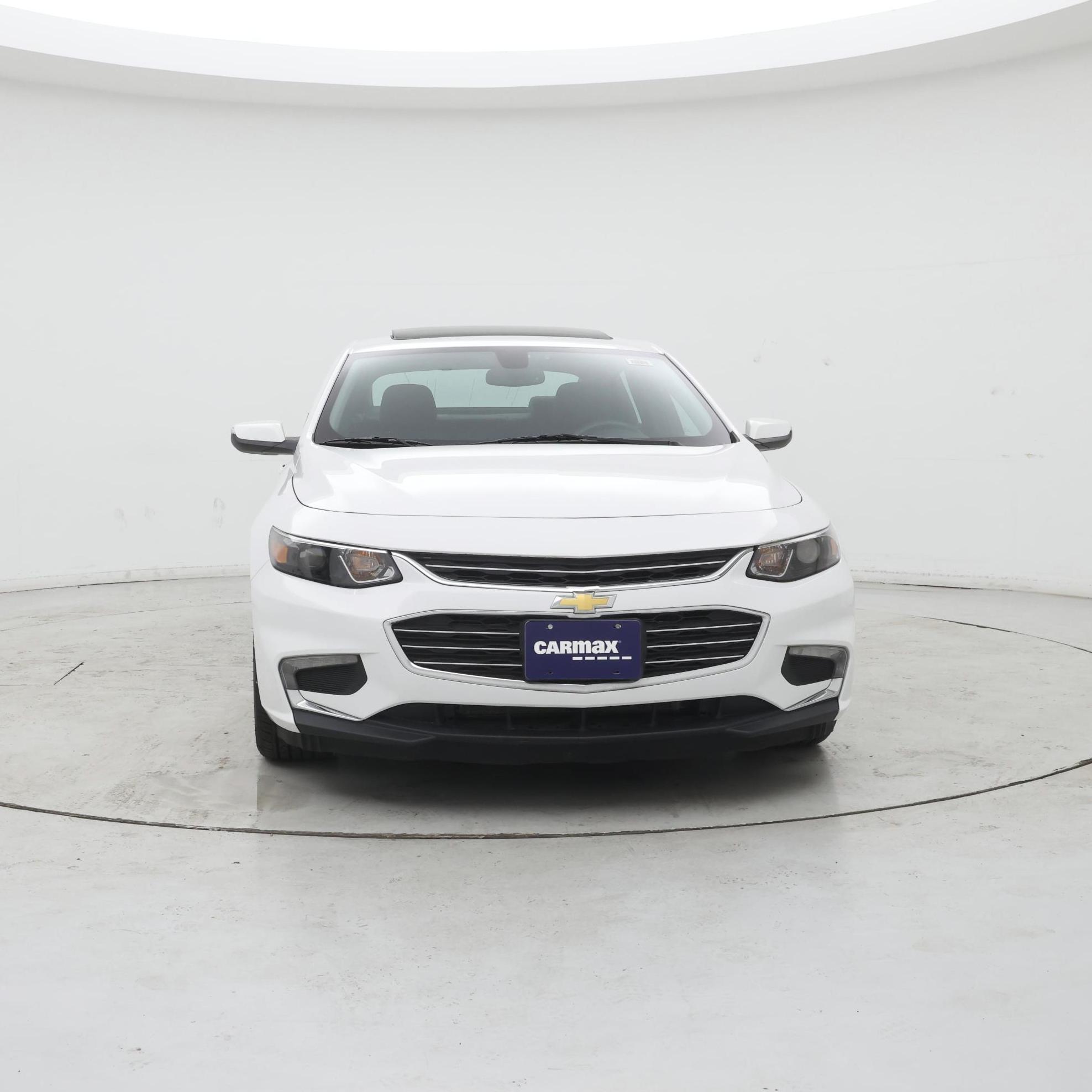 Thumbnail: 2017 Chevrolet Malibu - 5