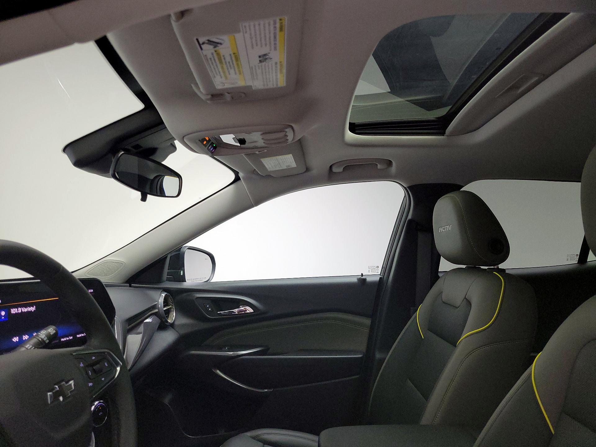 Thumbnail: 2025 Chevrolet Trax - 19
