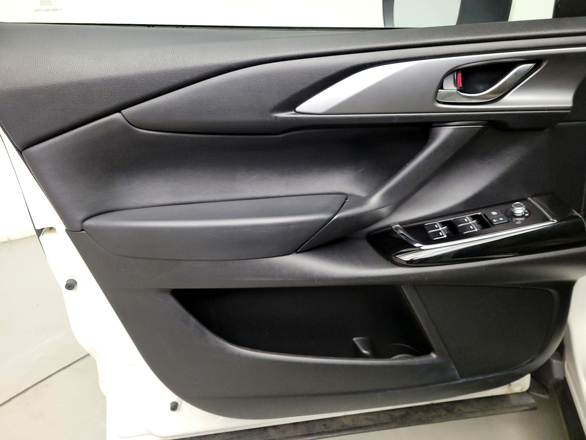 Thumbnail: 2022 Mazda CX-9 - 12