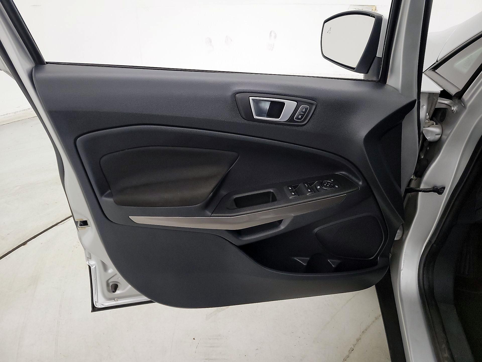 Thumbnail: 2019 Ford EcoSport - 12