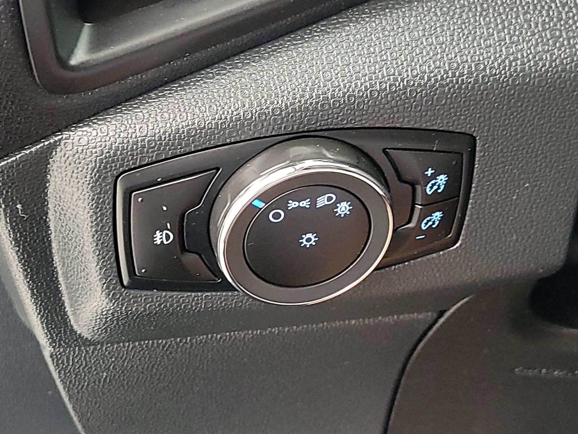 Thumbnail: 2019 Ford EcoSport - 13