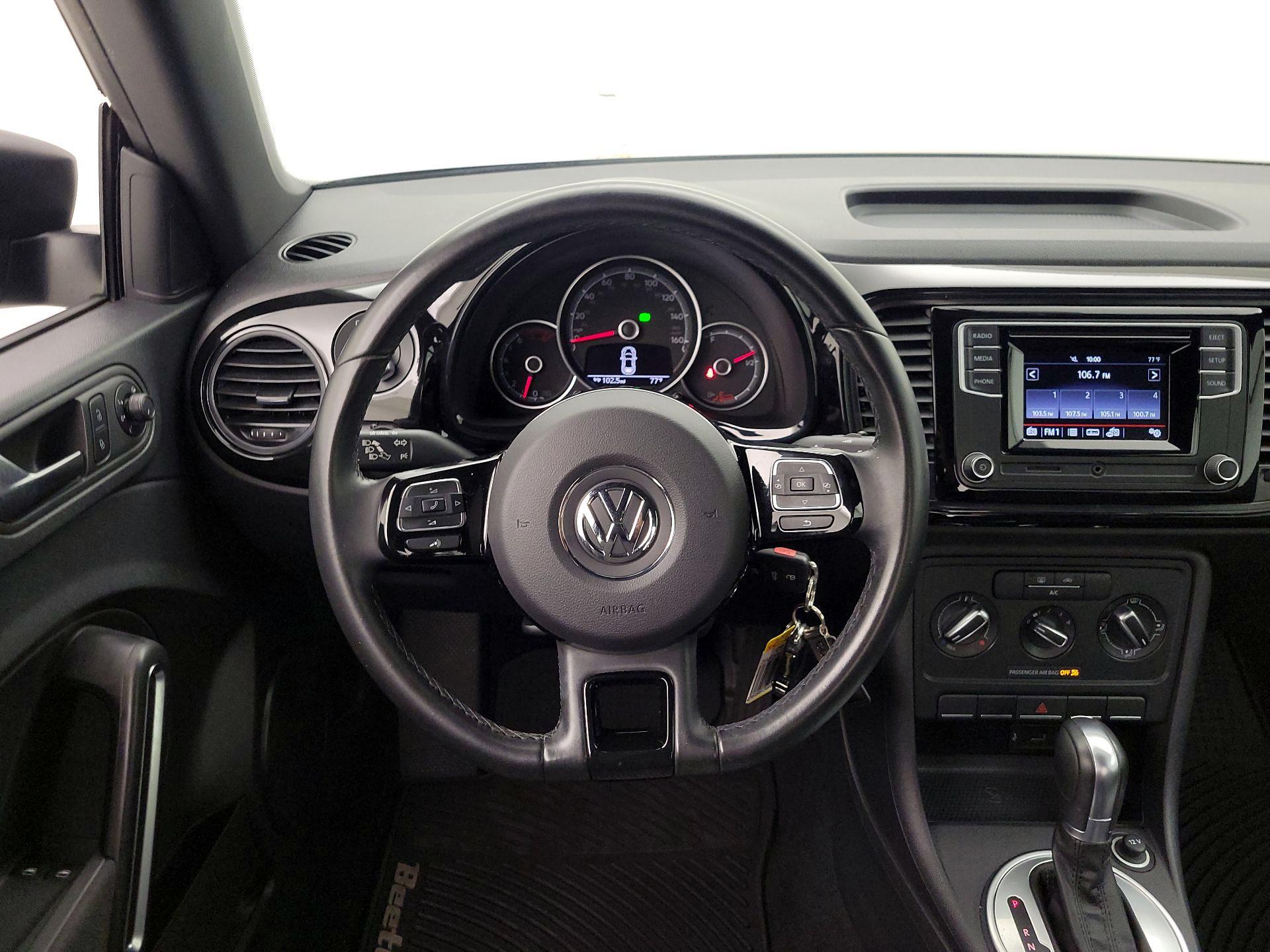 Thumbnail: 2018 Volkswagen Beetle - 10