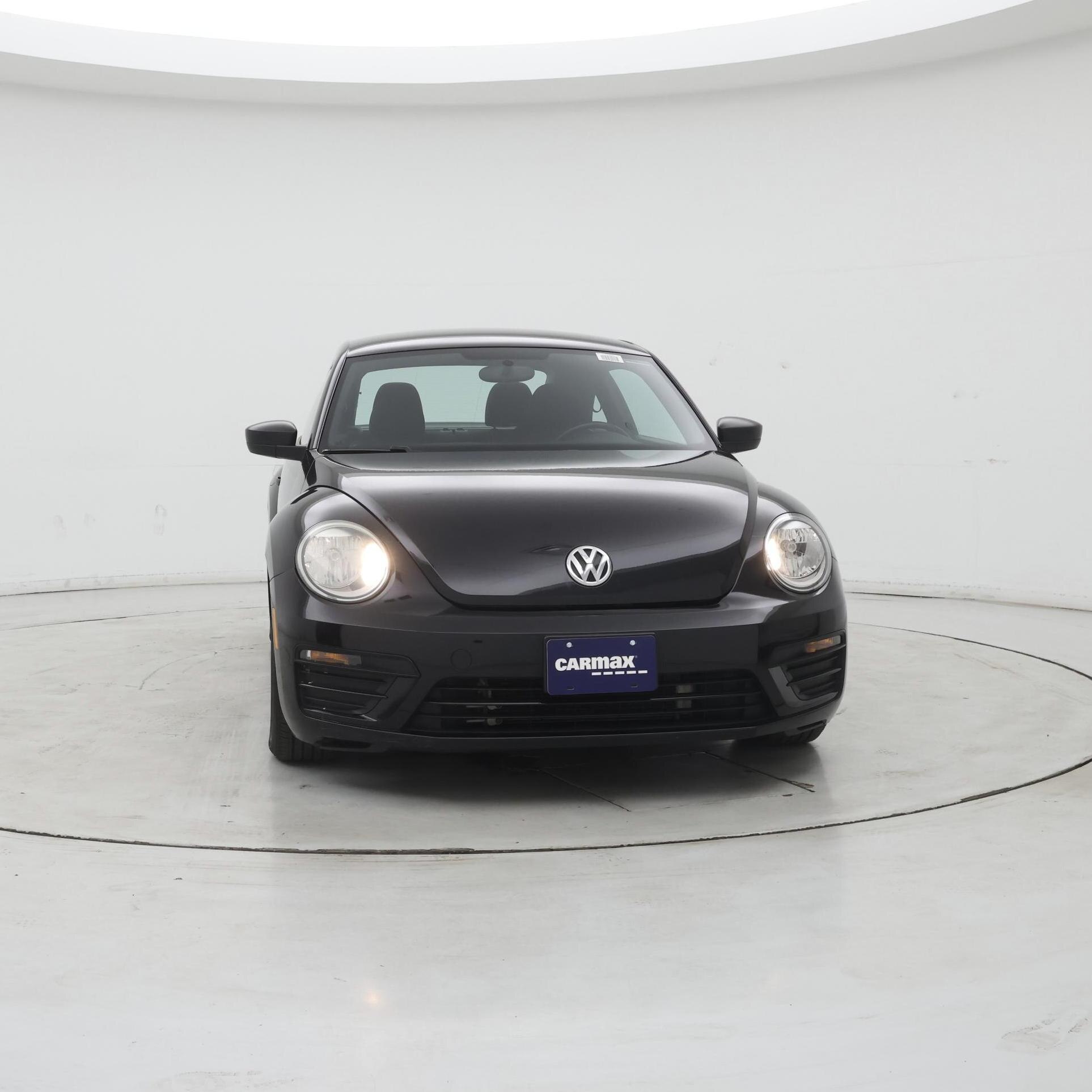 Thumbnail: 2018 Volkswagen Beetle - 5