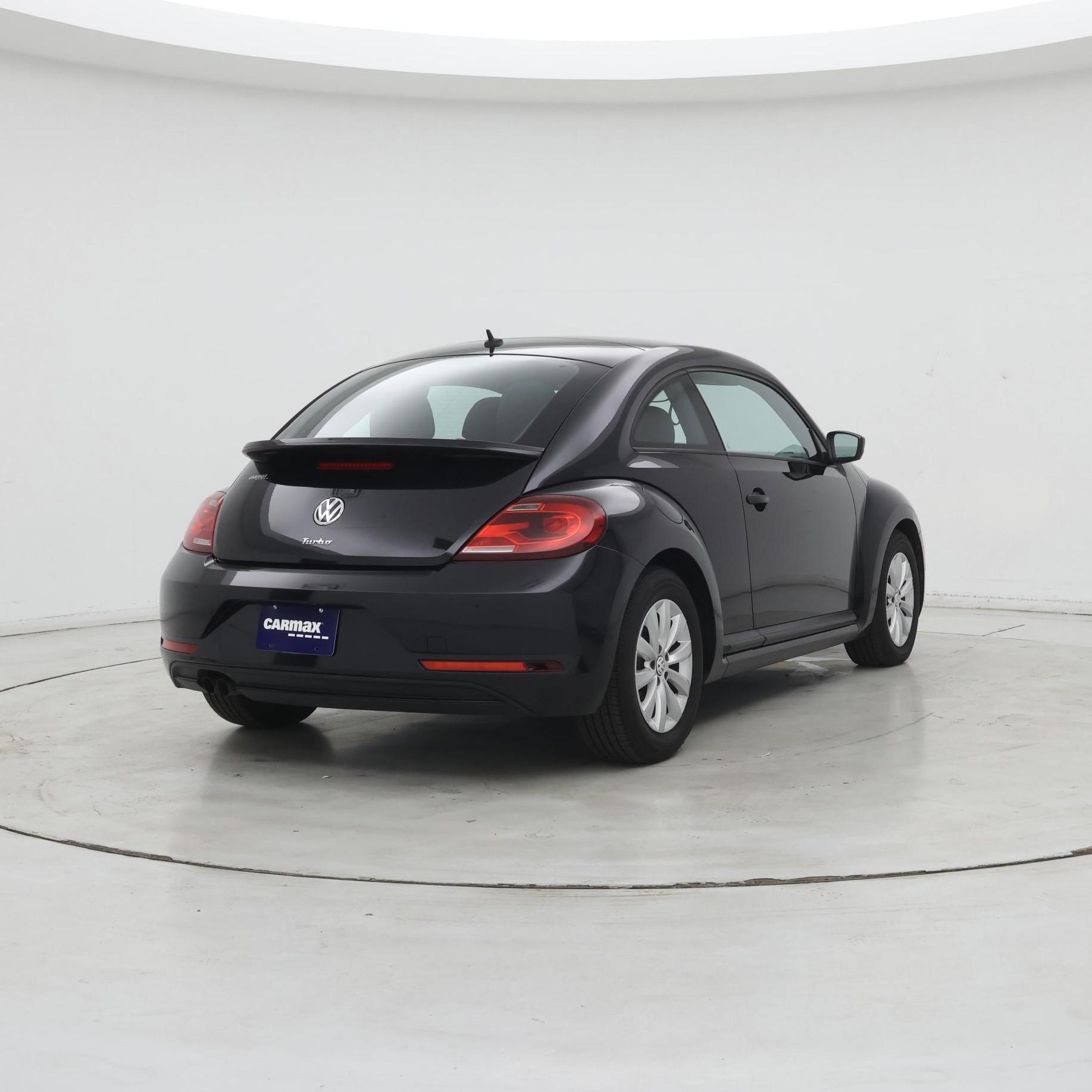Thumbnail: 2018 Volkswagen Beetle - 8