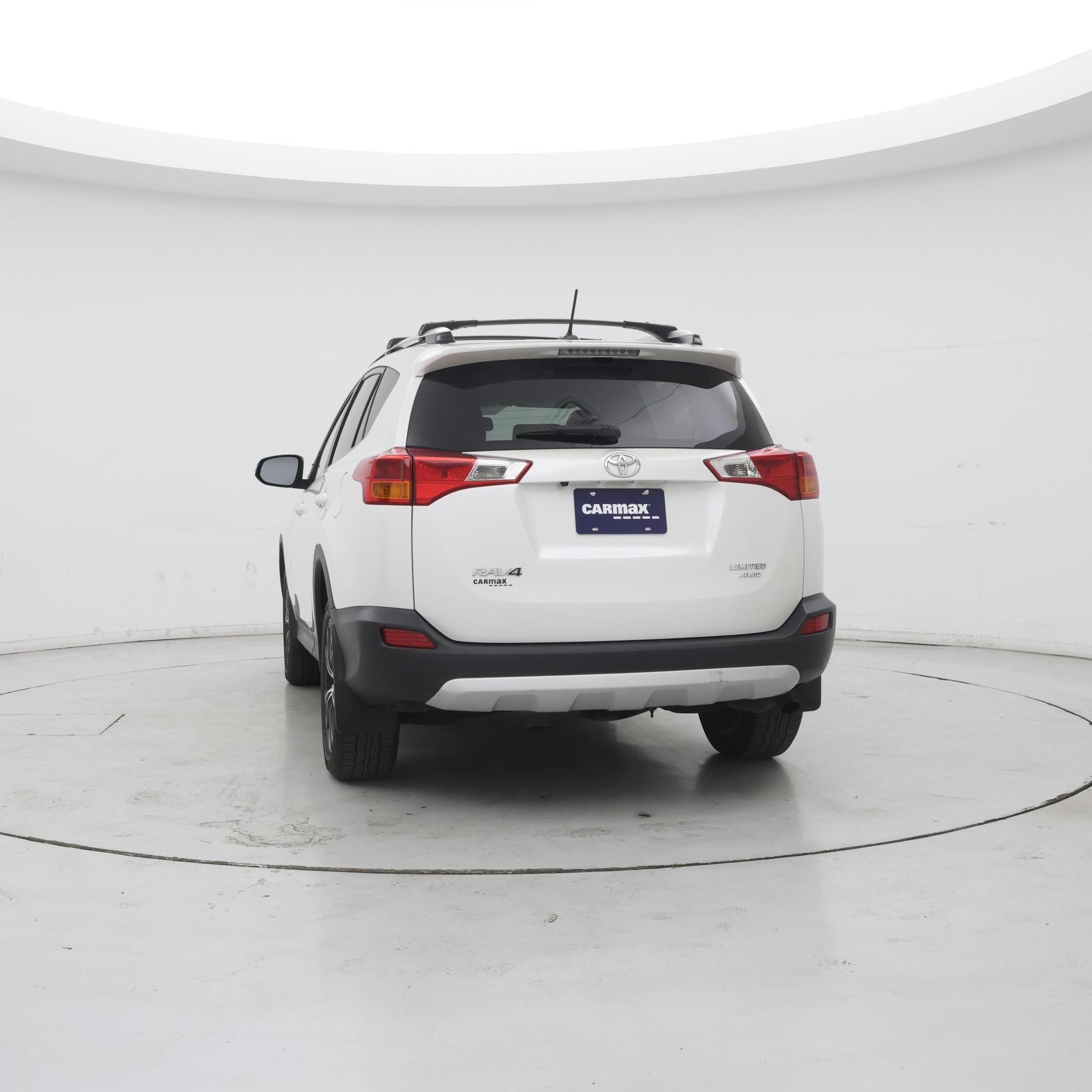 Thumbnail: 2015 Toyota RAV4 - 6