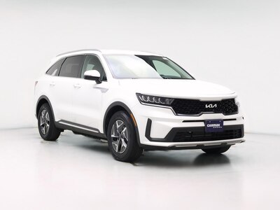 White 2022 Kia Sorento Hybrid S