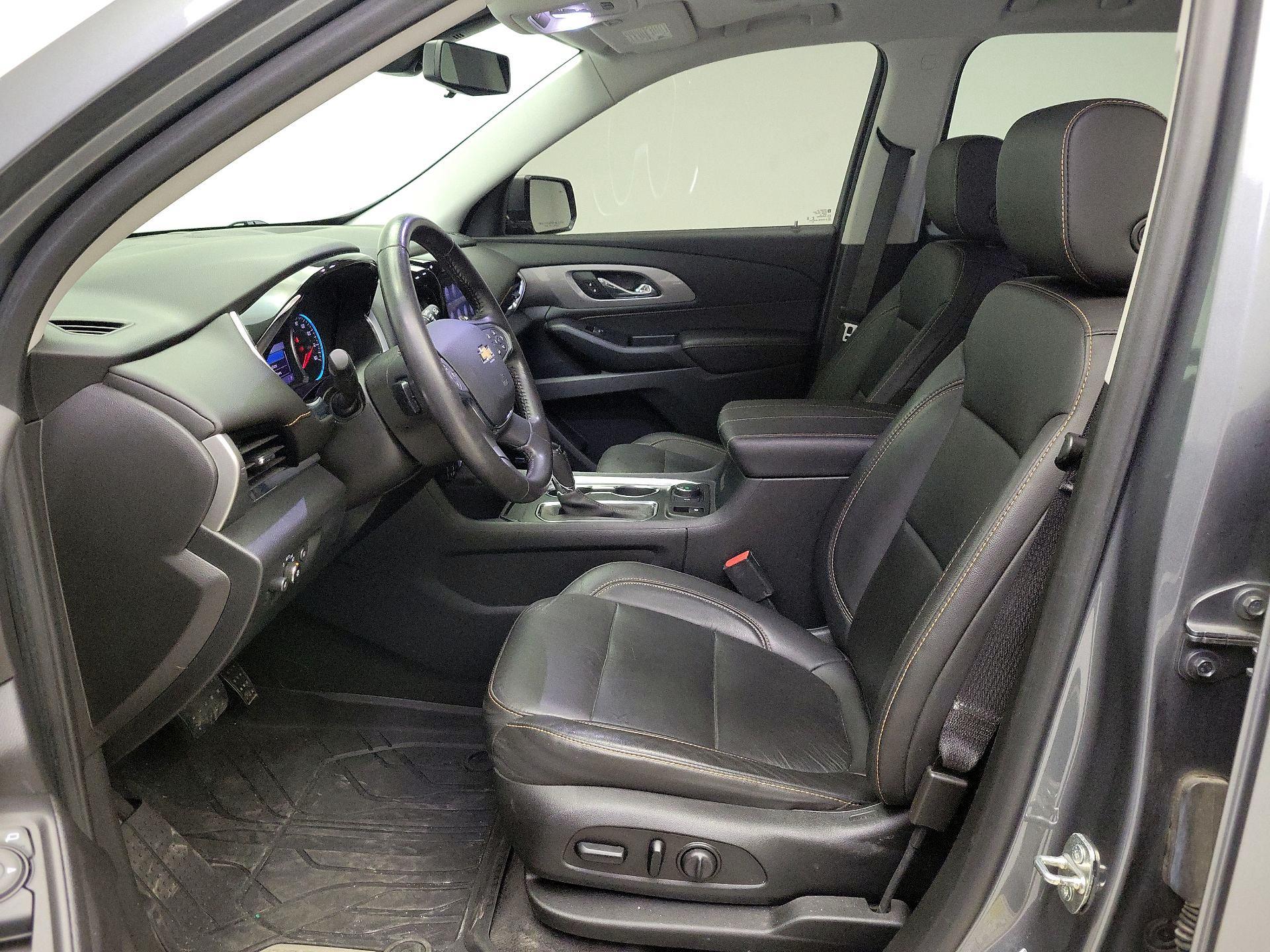 Thumbnail: 2020 Chevrolet Traverse - 11