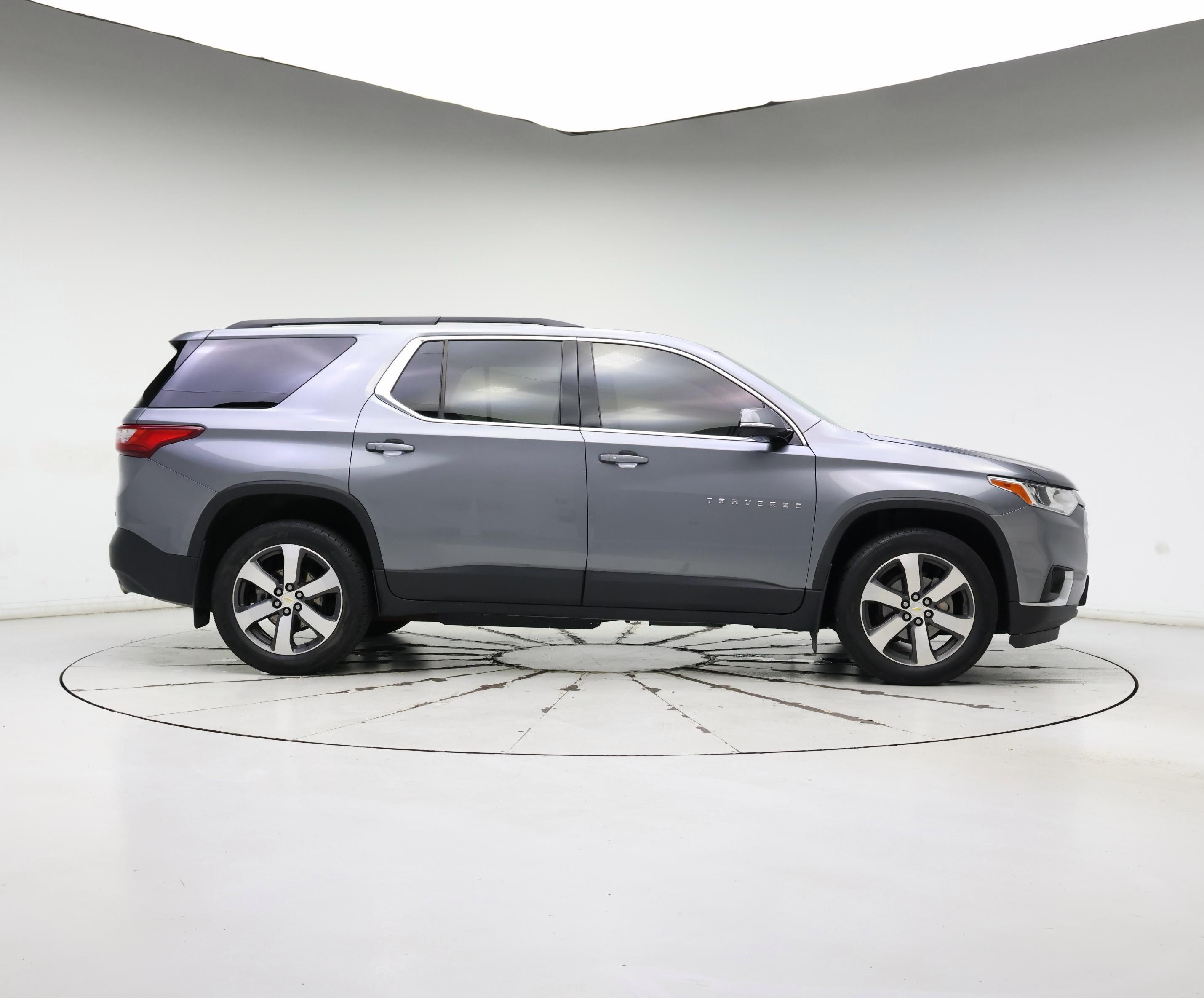 Thumbnail: 2020 Chevrolet Traverse - 7