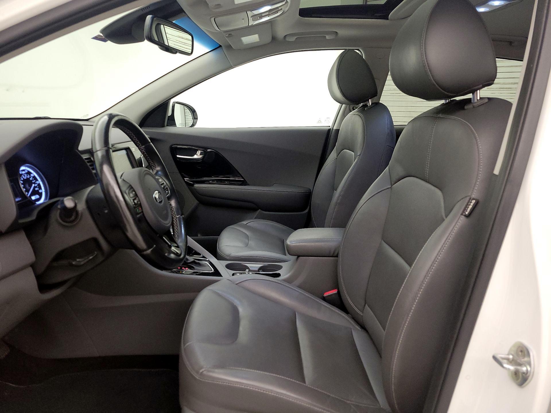 Thumbnail: 2019 Kia Niro - 11