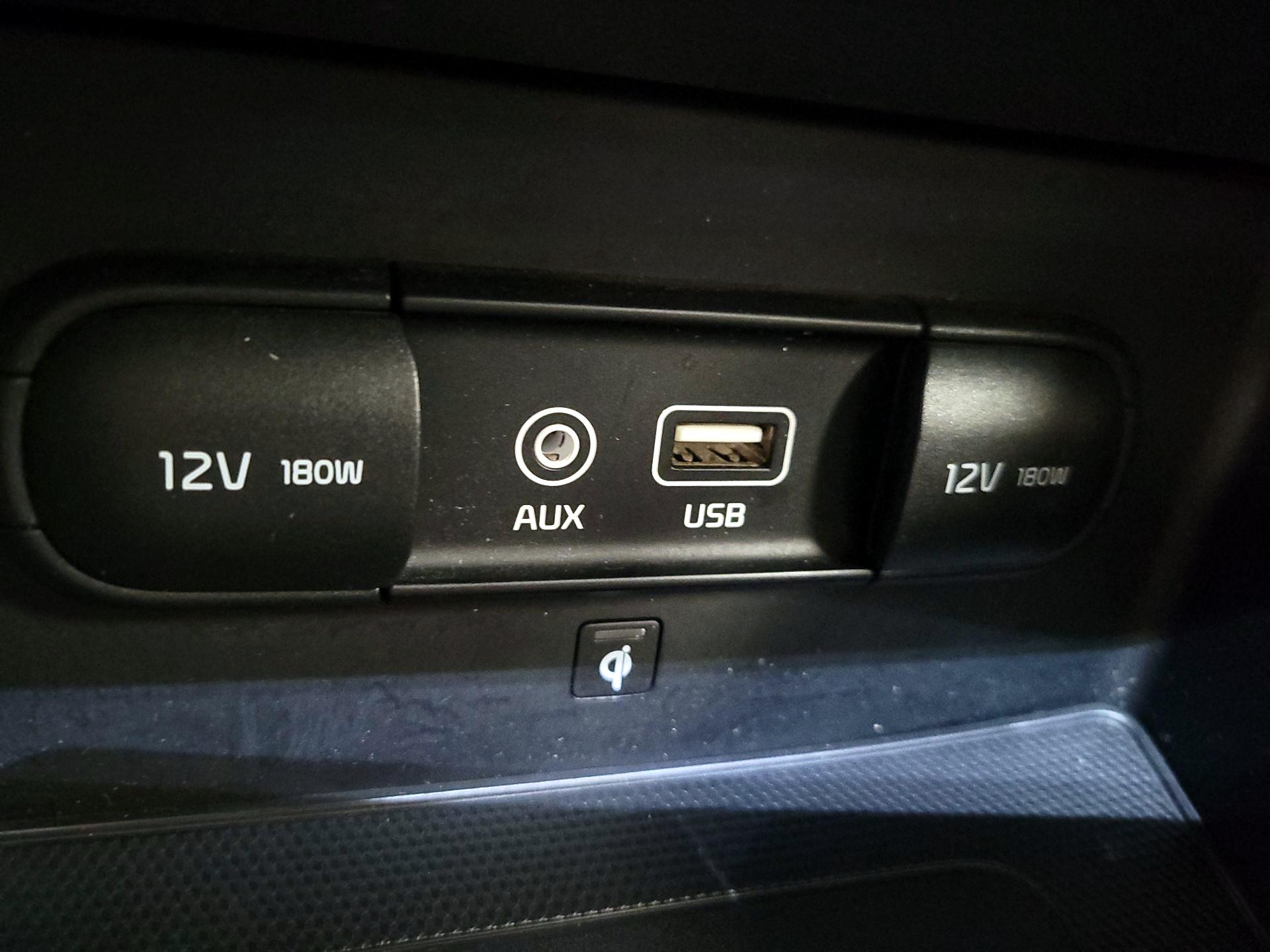 Thumbnail: 2019 Kia Niro - 19