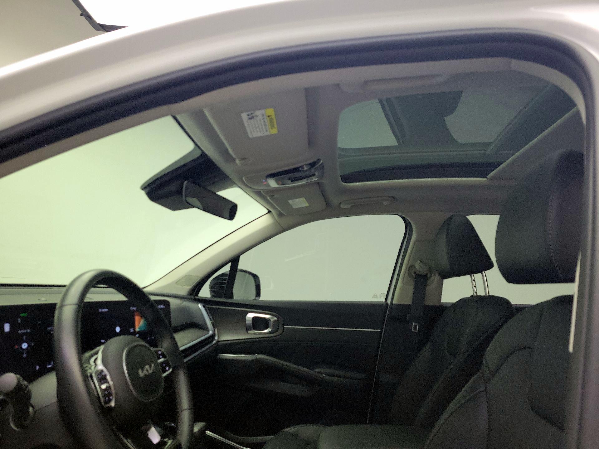 Thumbnail: 2024 Kia Sorento - 19