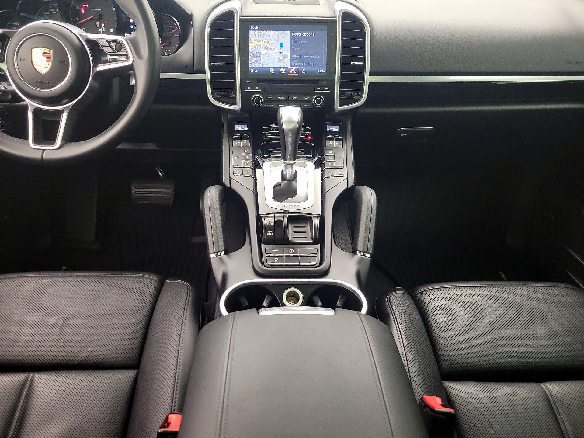Thumbnail: 2017 Porsche Cayenne - 18