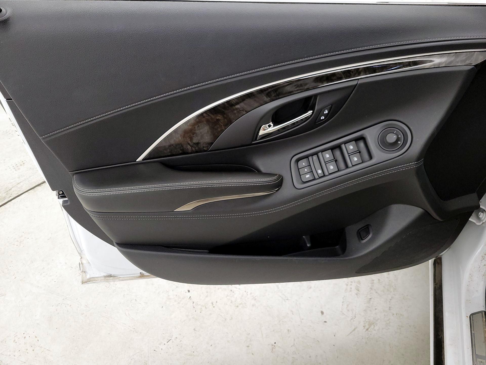 Thumbnail: 2016 Buick LaCrosse - 12