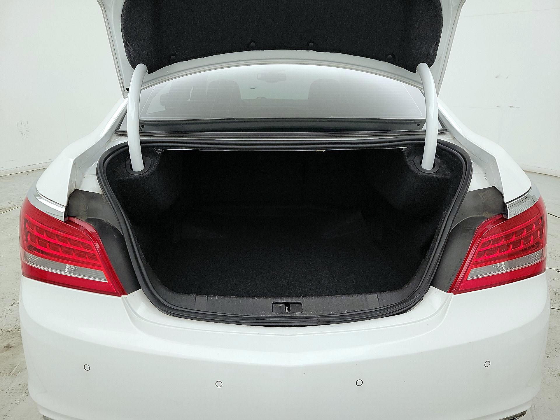 Thumbnail: 2016 Buick LaCrosse - 18