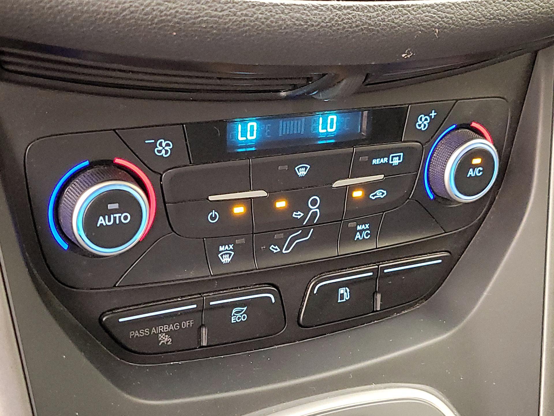 Thumbnail: 2018 Ford C-Max - 16