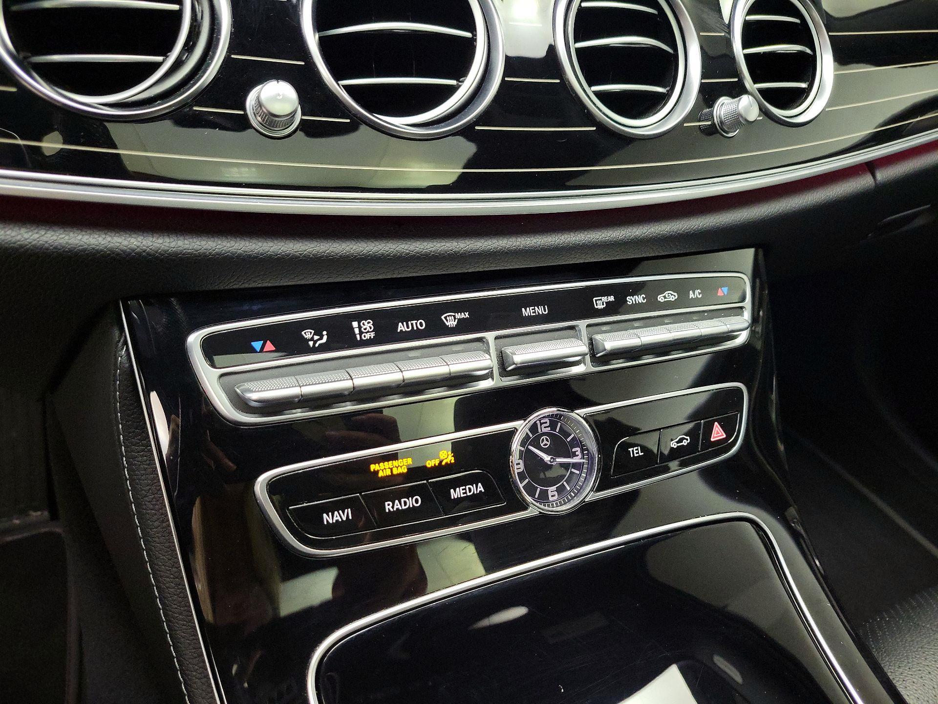 Thumbnail: 2018 Mercedes-Benz E-Class - 17