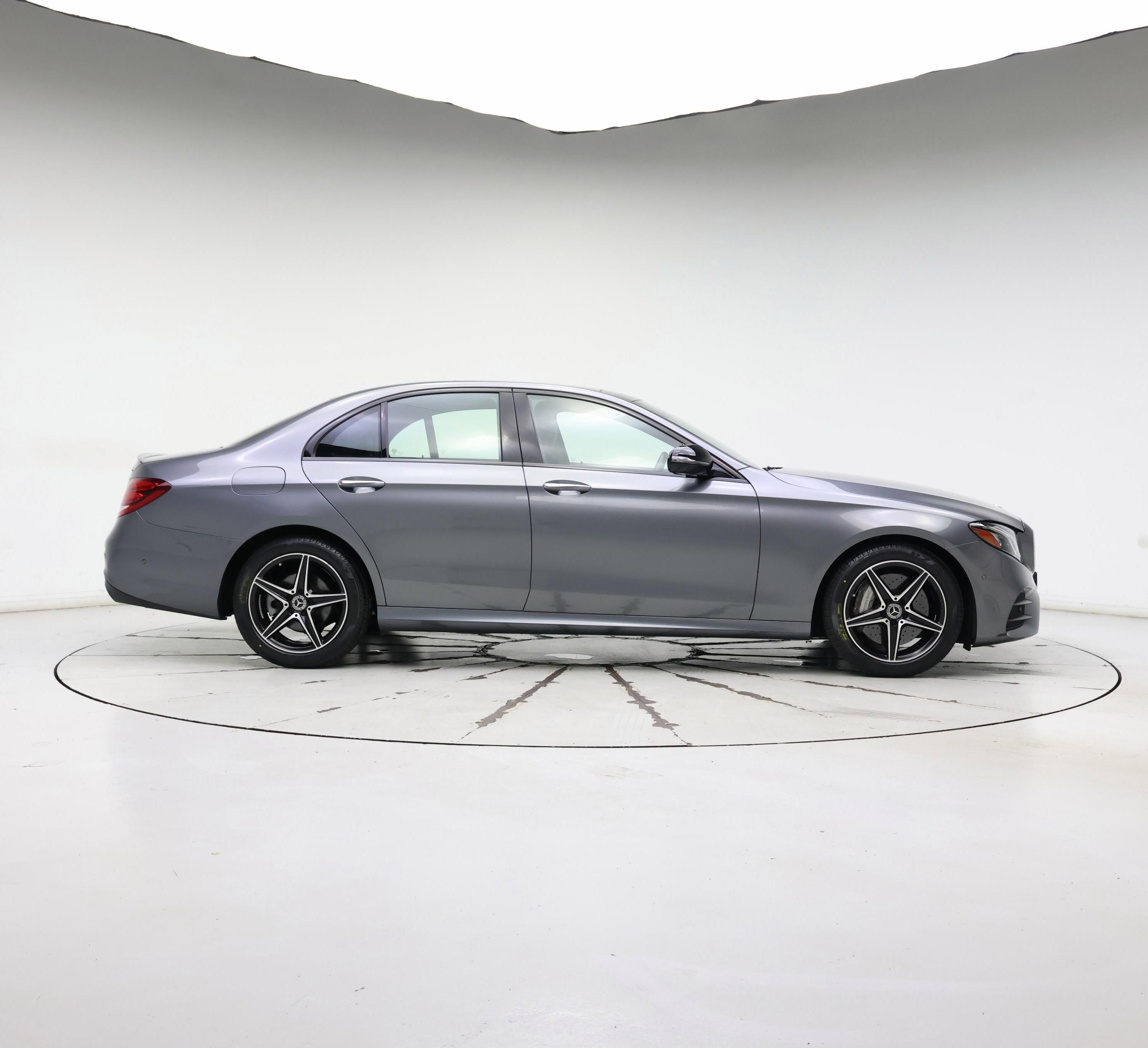 Thumbnail: 2018 Mercedes-Benz E-Class - 7