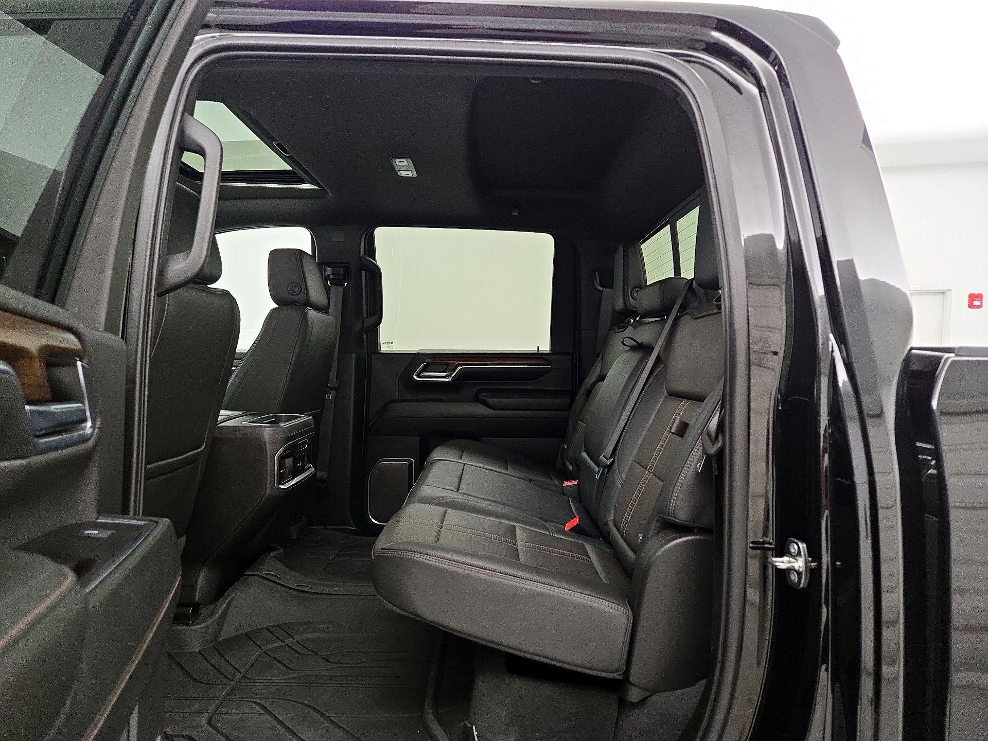 Thumbnail: 2024 Chevrolet Silverado 3500 - 20