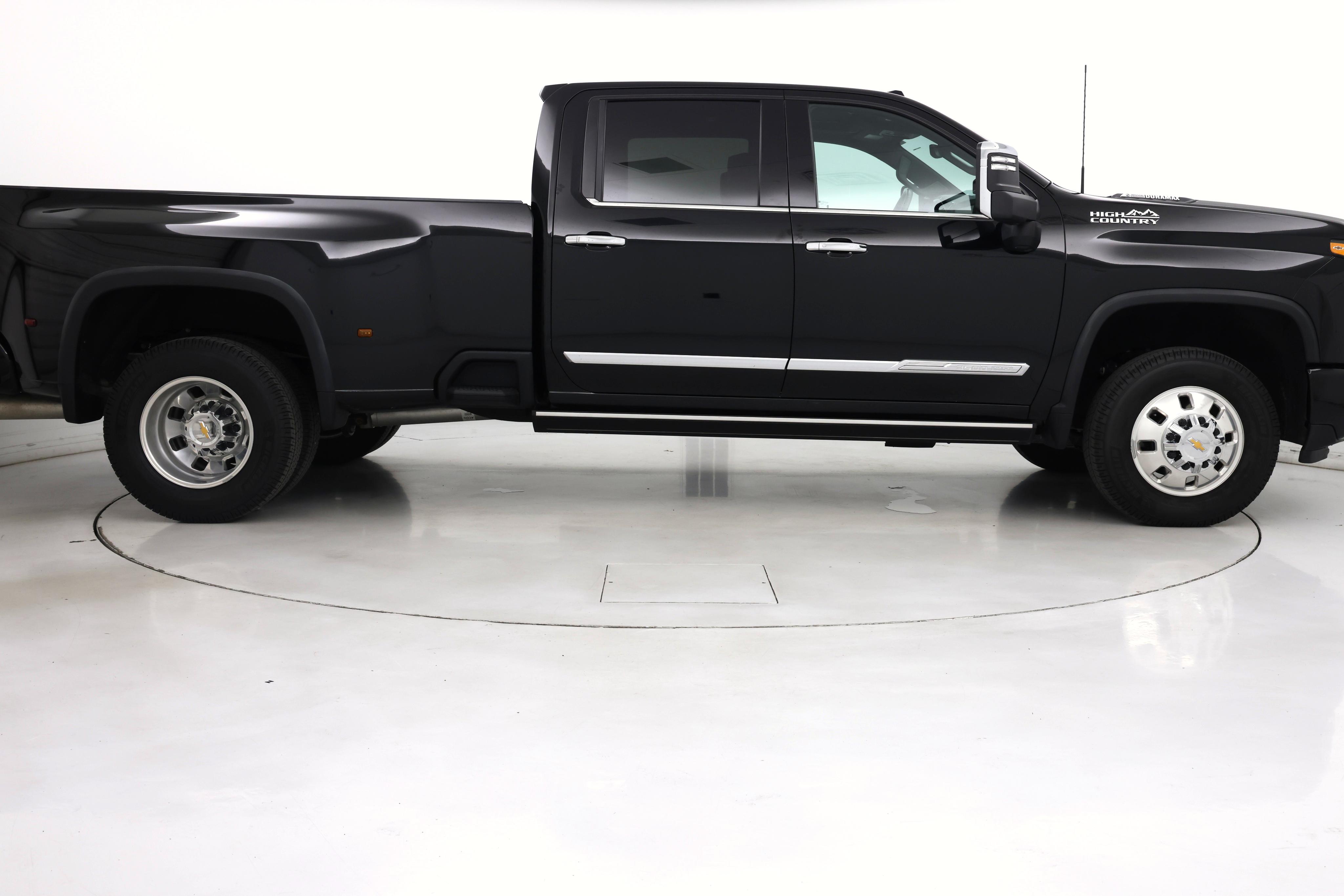 Thumbnail: 2024 Chevrolet Silverado 3500 - 7