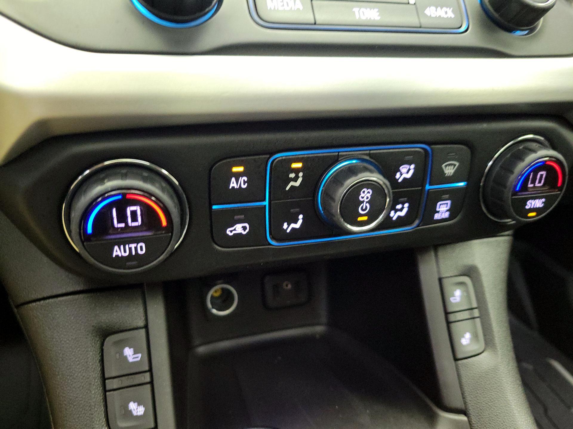Thumbnail: 2019 GMC Acadia - 16