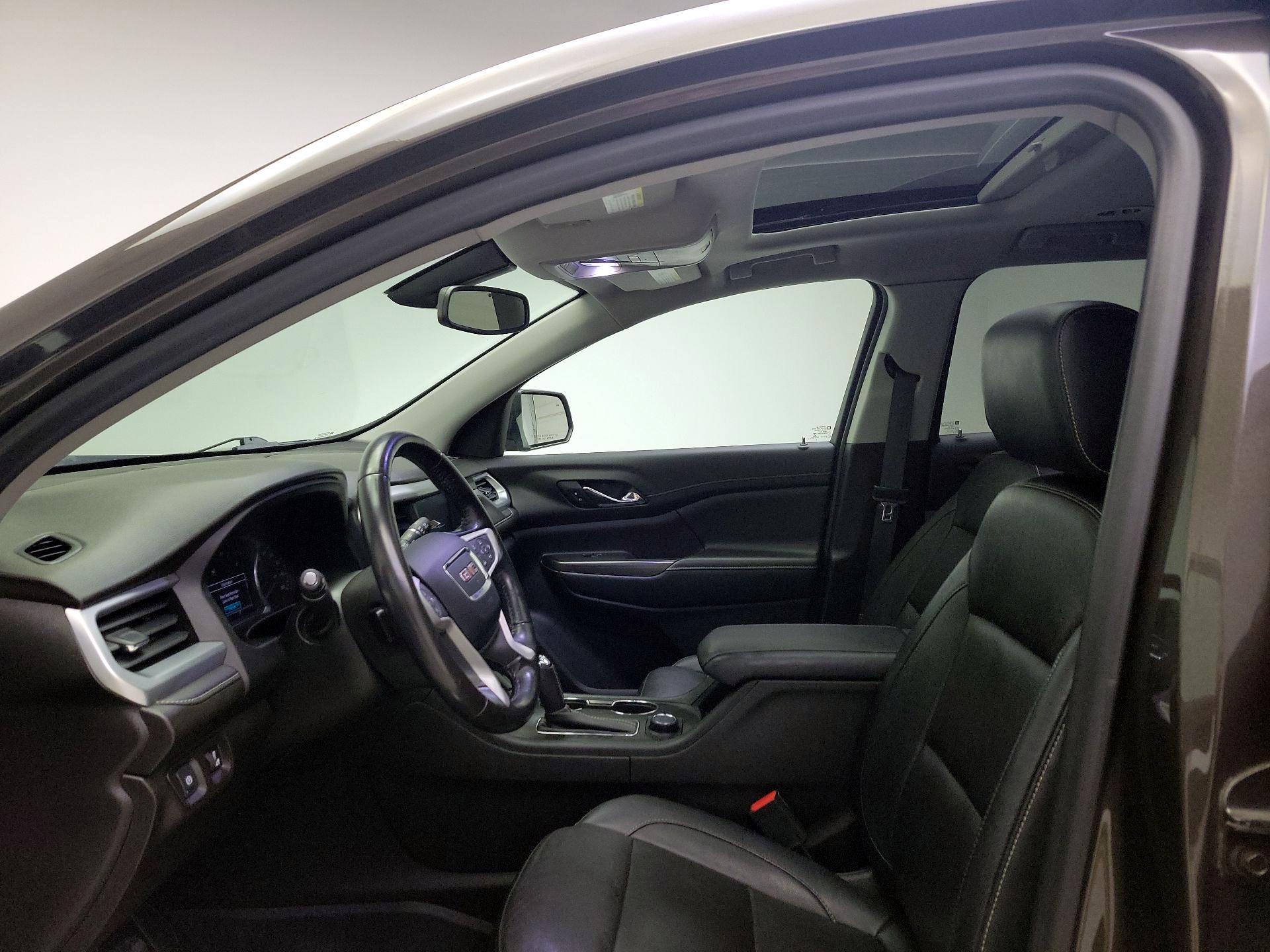 Thumbnail: 2019 GMC Acadia - 19
