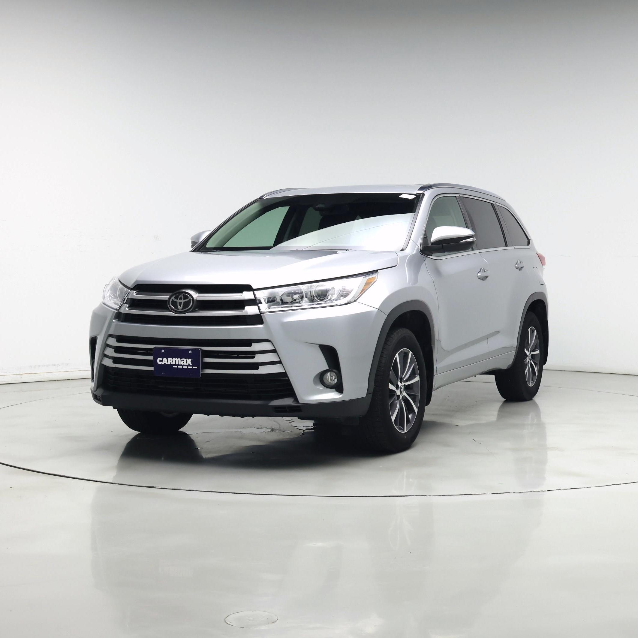 Thumbnail: 2017 Toyota Highlander - 4