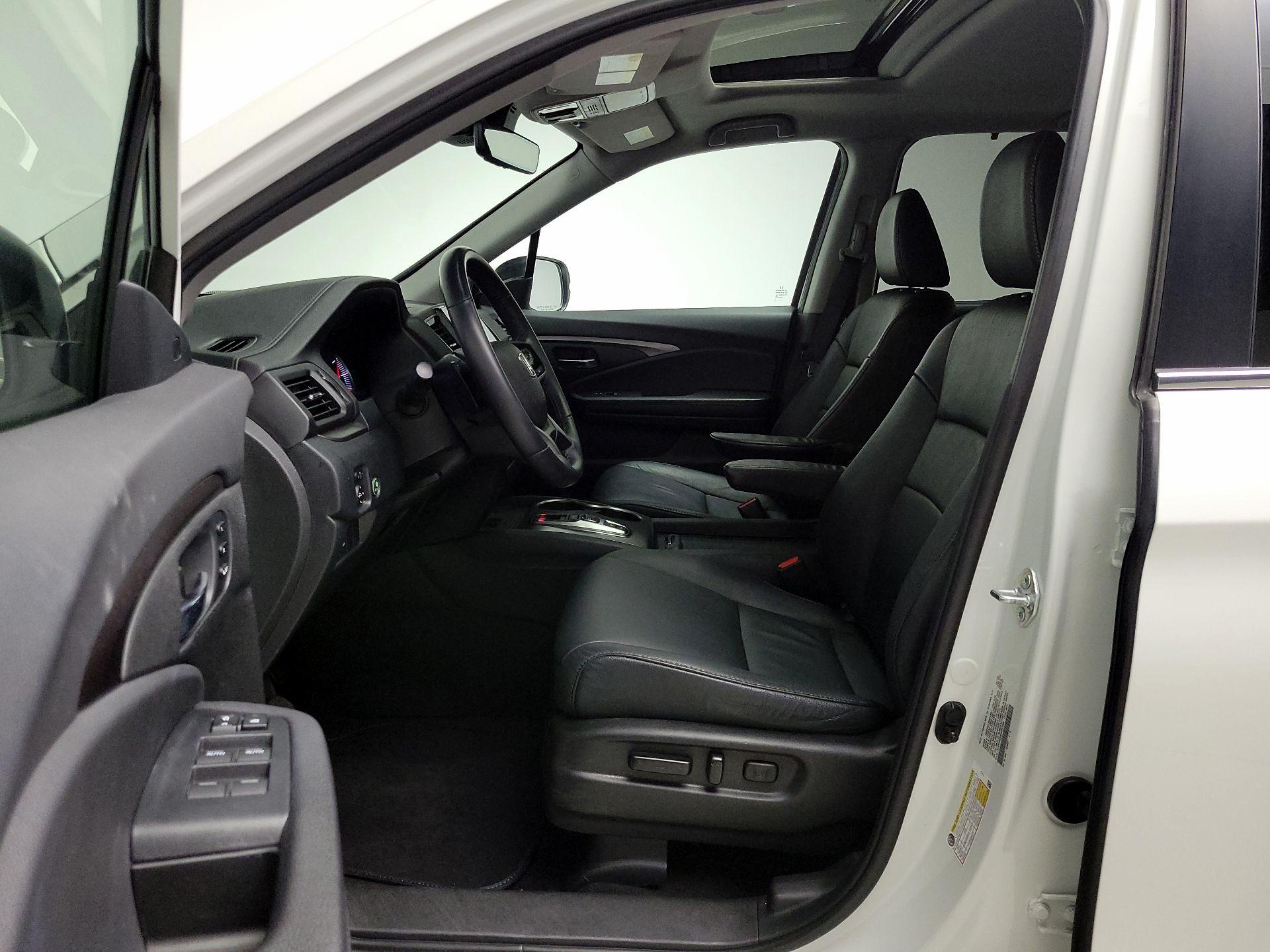 Thumbnail: 2021 Honda Pilot - 11