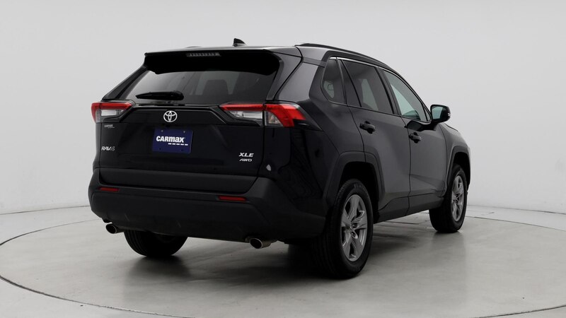 2024 Toyota RAV4 XLE 8