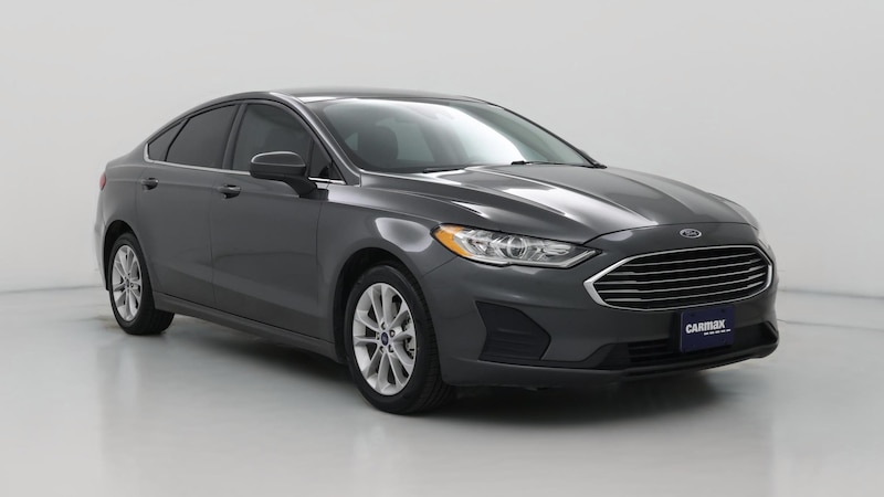 2020 Ford Fusion SE Hero Image