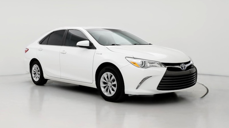 2015 Toyota Camry LE Hero Image