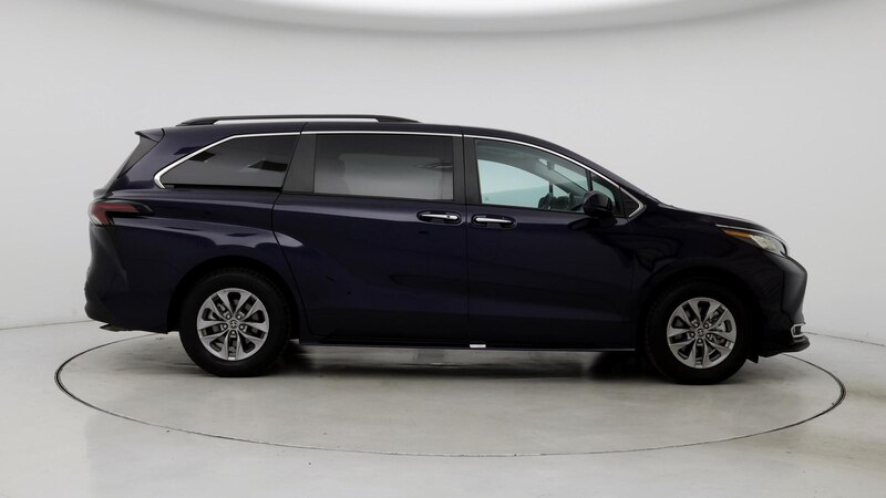 2023 Toyota Sienna XLE 7