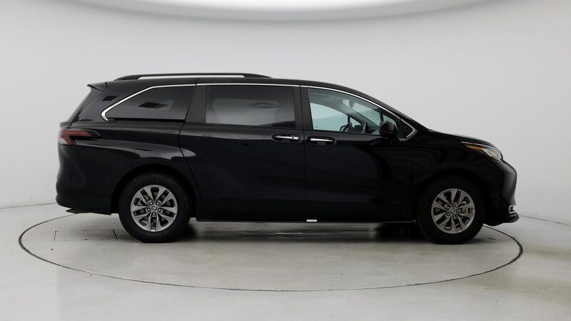 2023 Toyota Sienna XLE 7