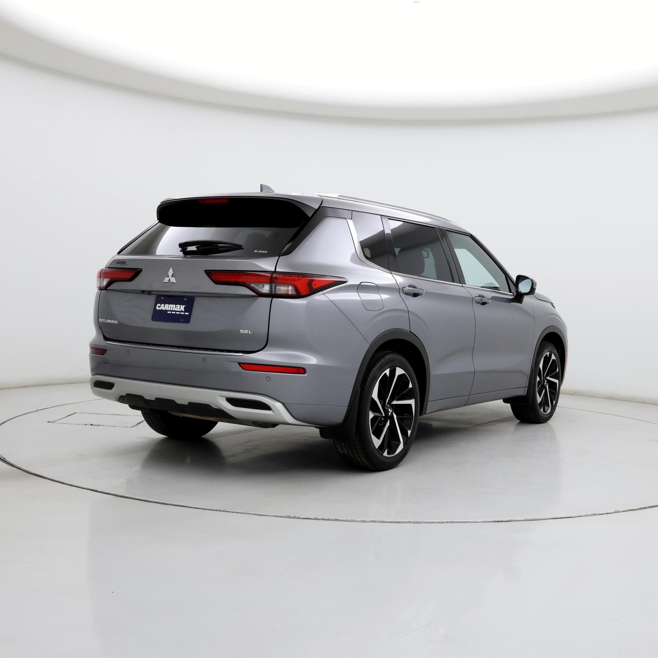 Thumbnail: 2022 Mitsubishi Outlander - 8