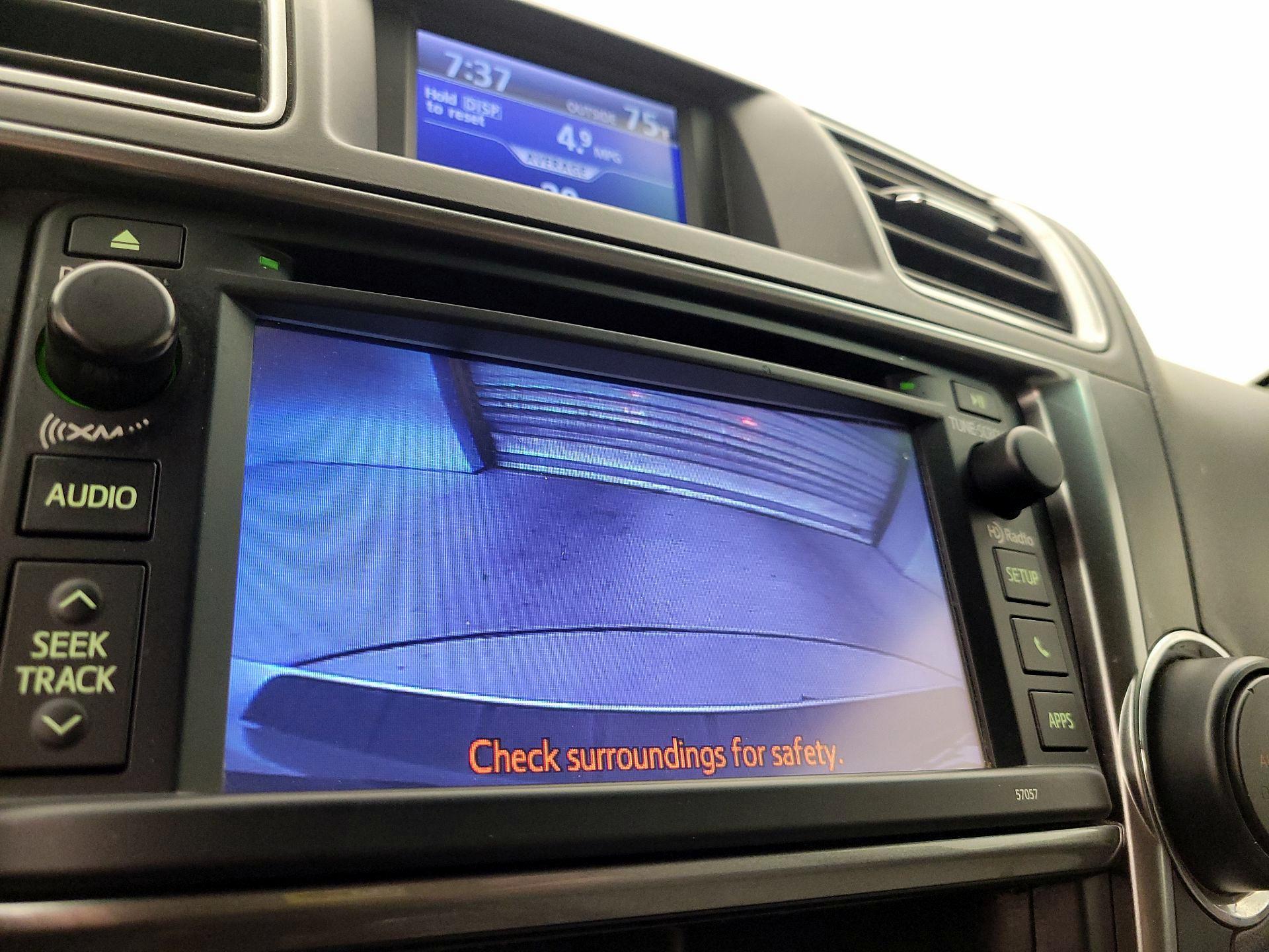 Thumbnail: 2013 Toyota Highlander - 14