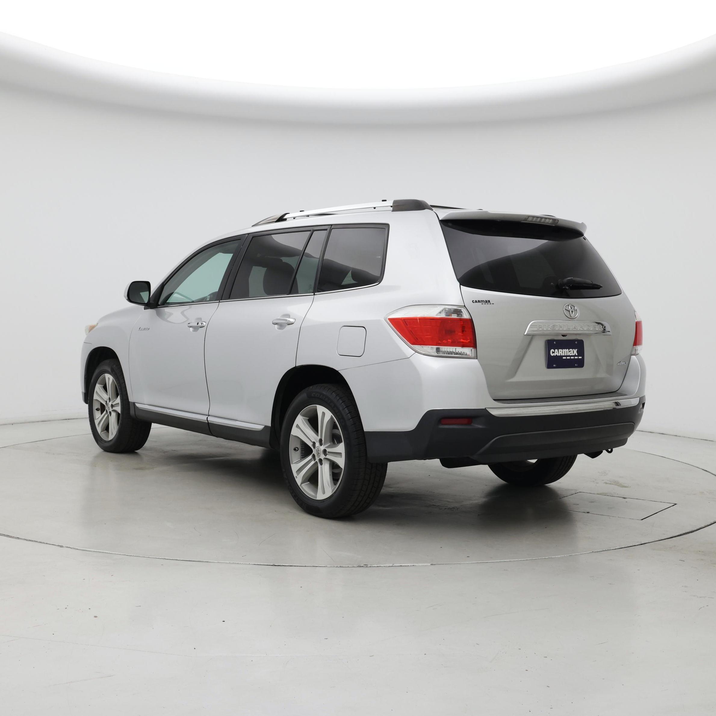 Thumbnail: 2013 Toyota Highlander - 2