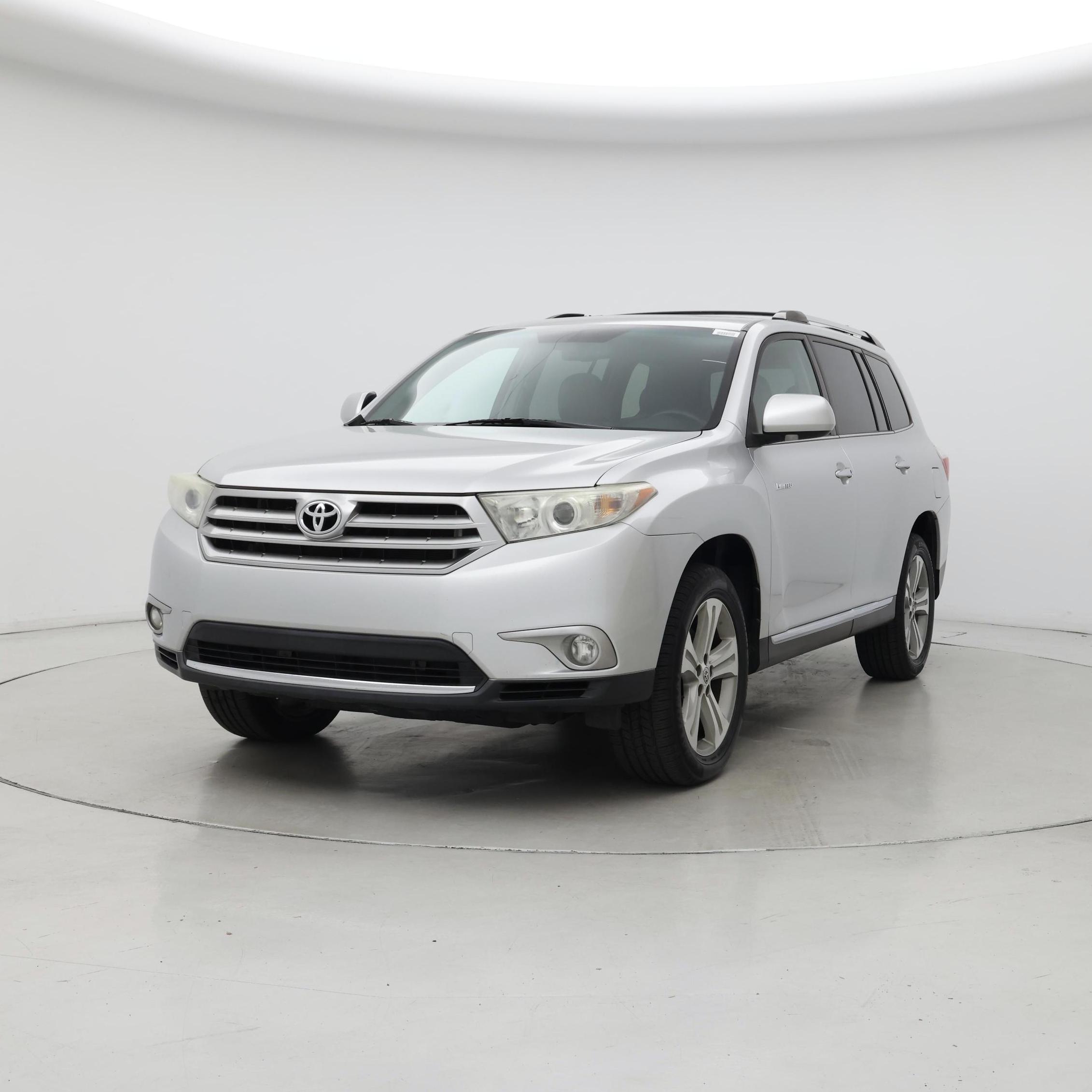 Thumbnail: 2013 Toyota Highlander - 4