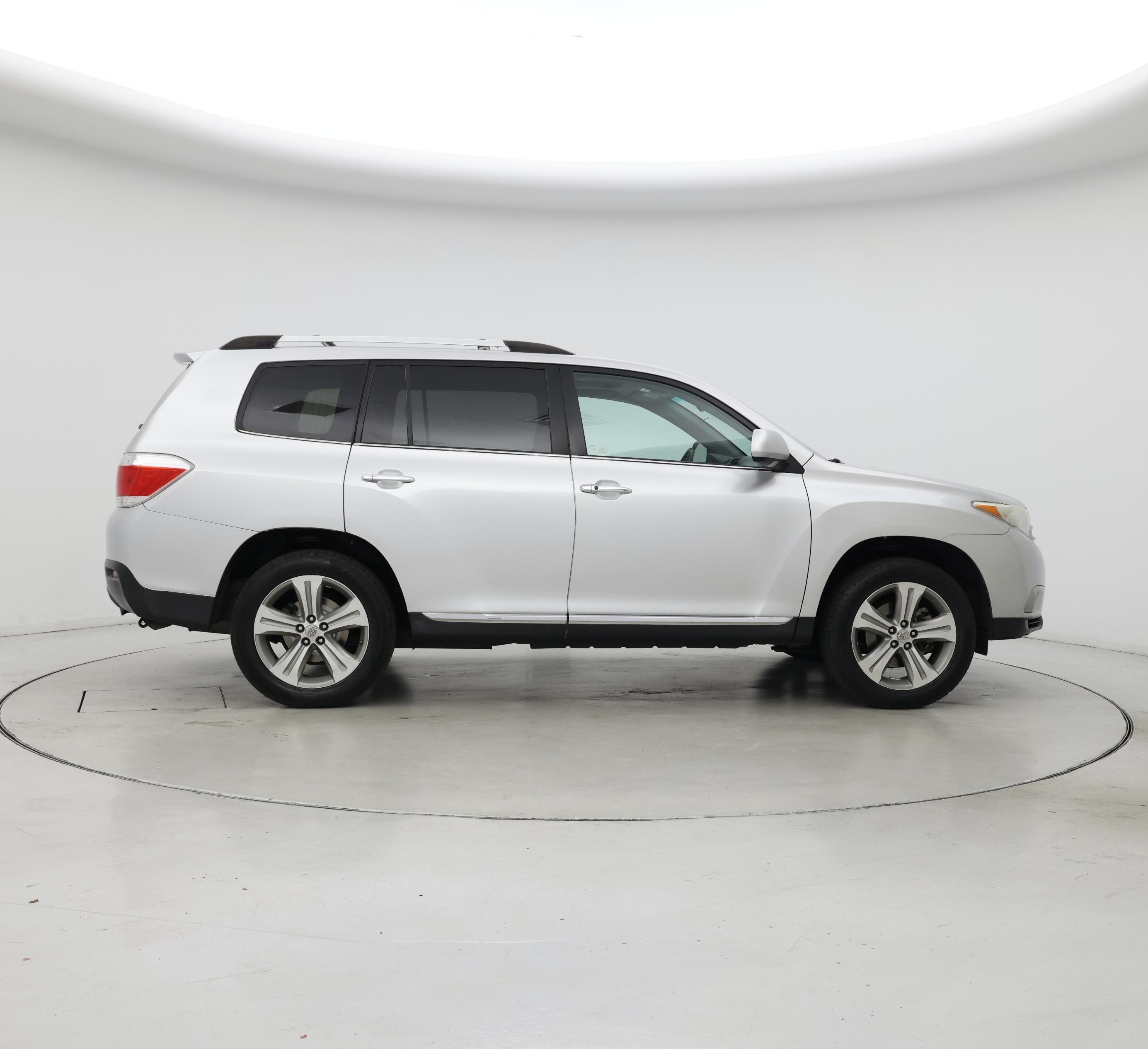 Thumbnail: 2013 Toyota Highlander - 7