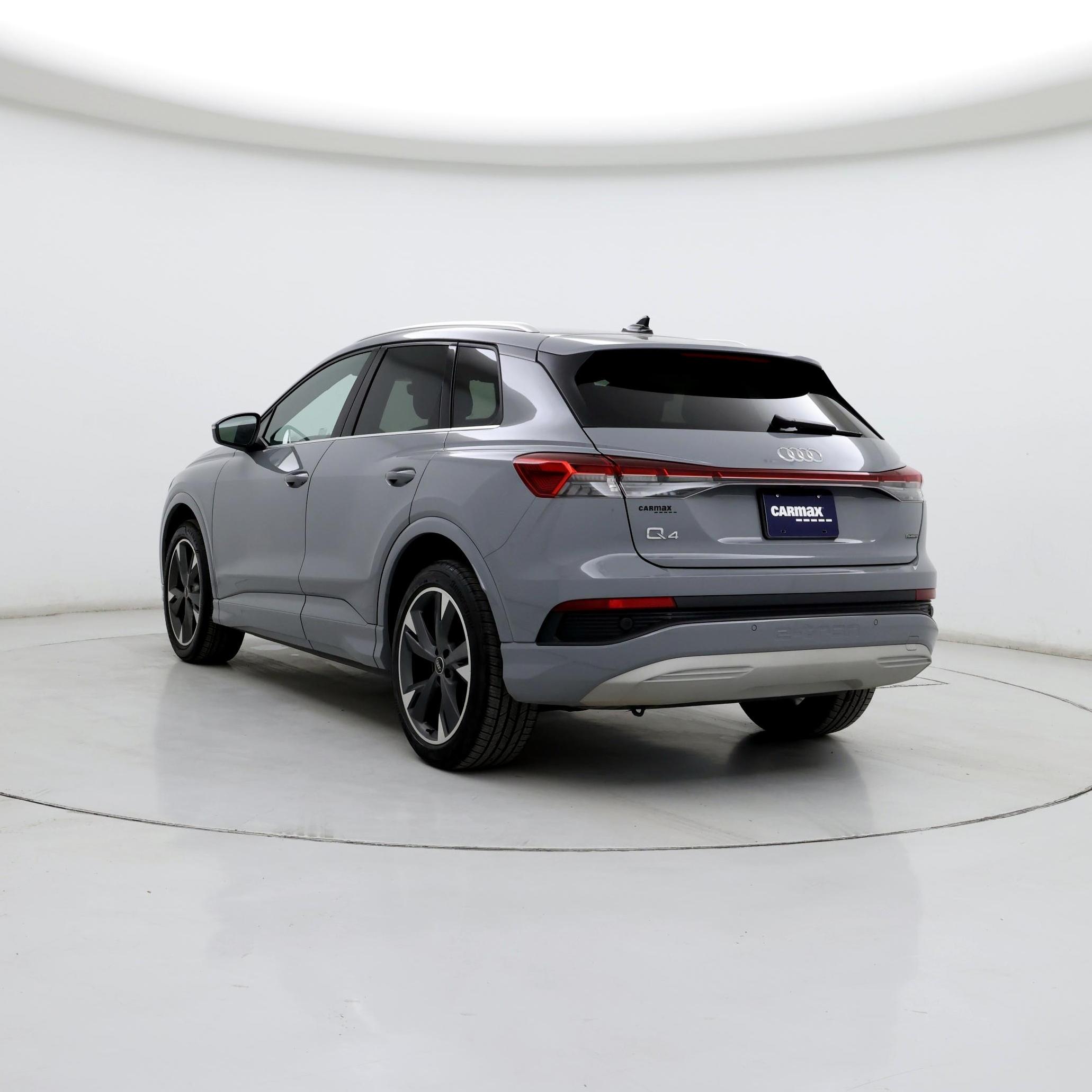 Thumbnail: 2022 Audi Q4 e-tron - 2