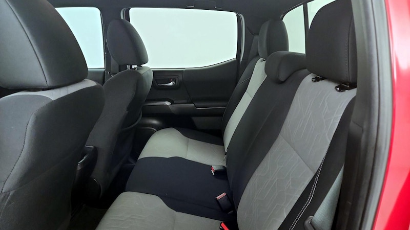 2023 Toyota Tacoma TRD Off-Road 19