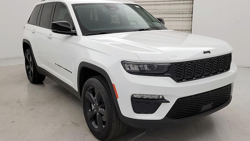 2024 Jeep Grand Cherokee Limited Edition Hero Image