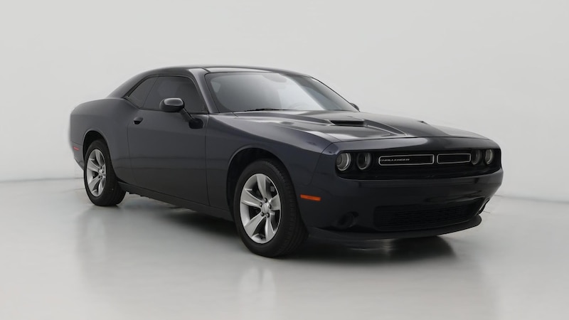 2016 Dodge Challenger SXT Hero Image