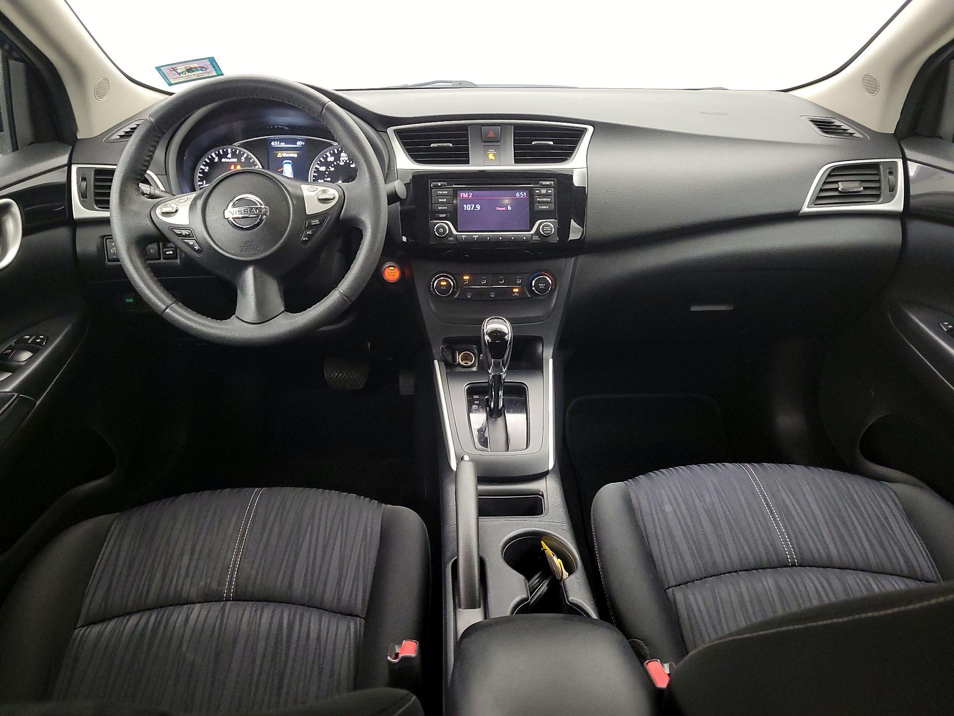 Thumbnail: 2017 Nissan Sentra - 9