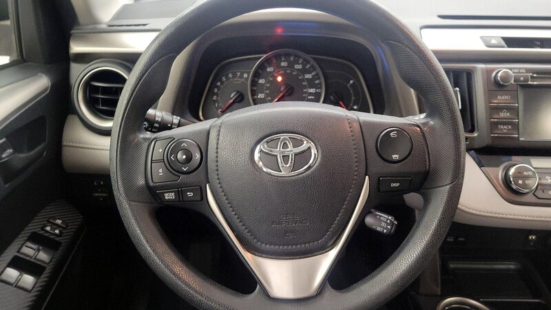 2013 Toyota RAV4 XLE 10