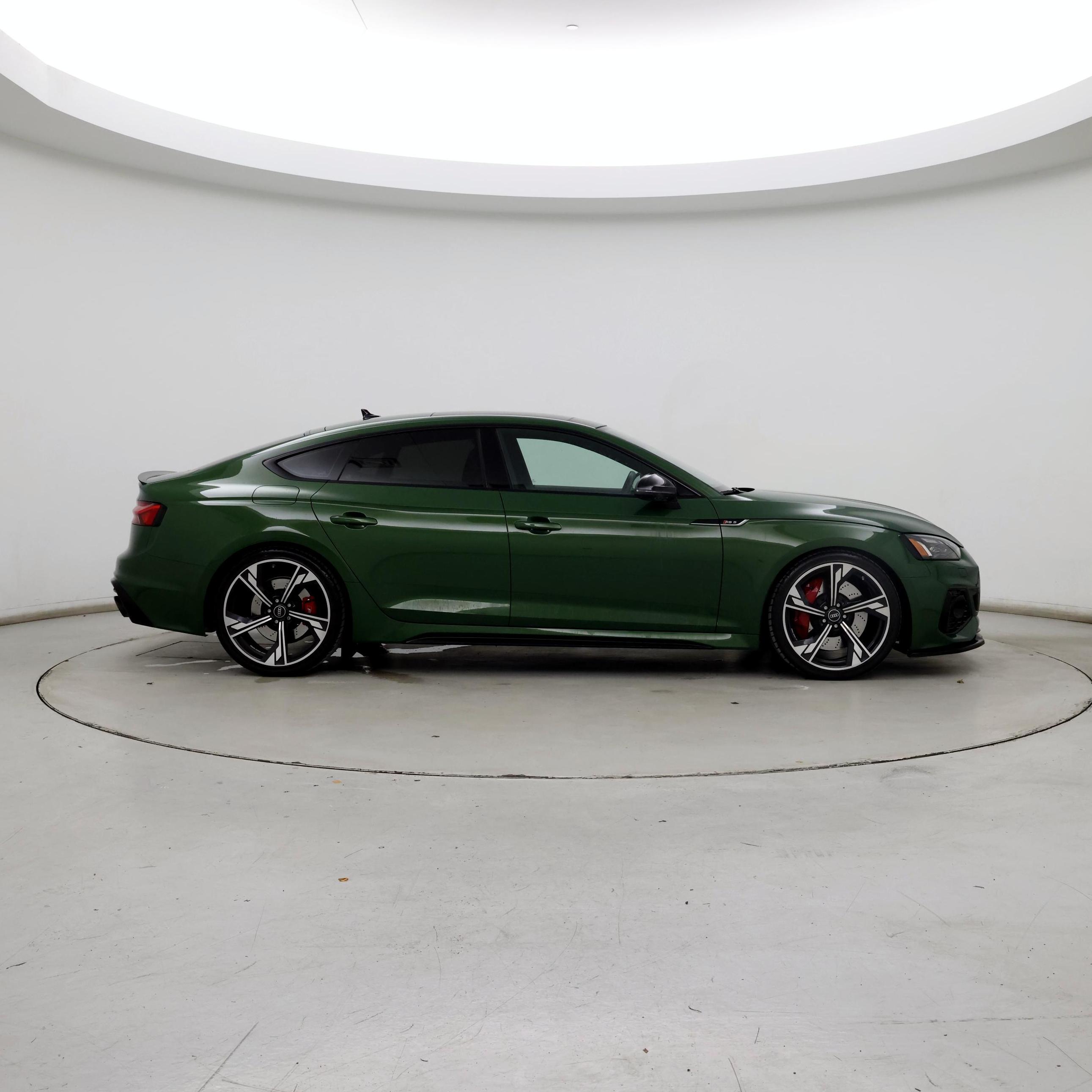 Thumbnail: 2021 Audi RS 5 - 7
