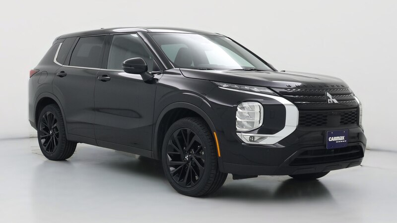 2023 Mitsubishi Outlander Black Edition Hero Image