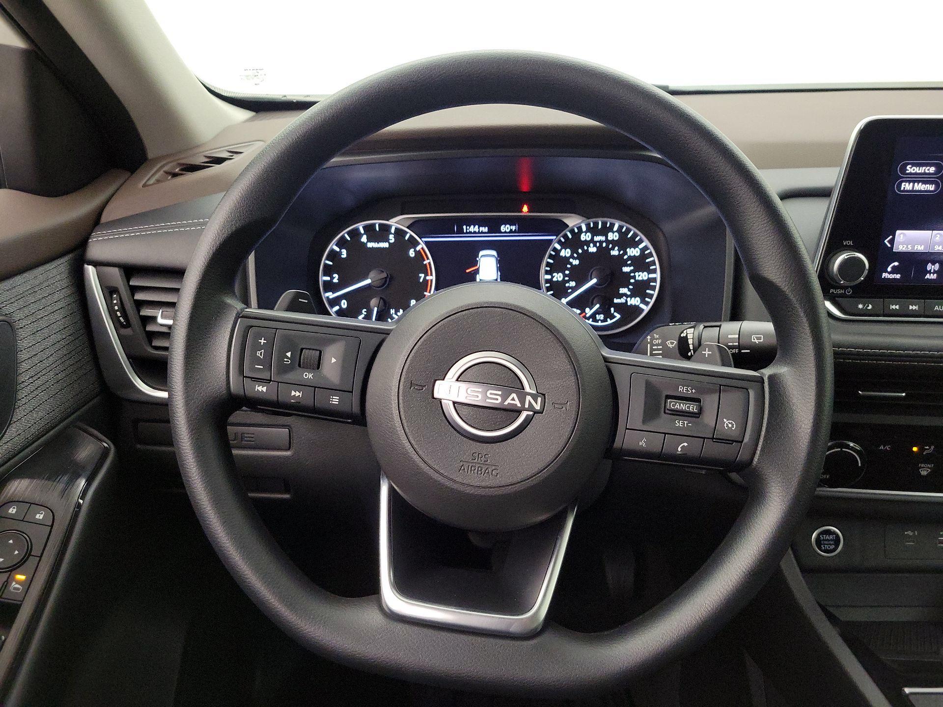 Thumbnail: 2023 Nissan Rogue - 10