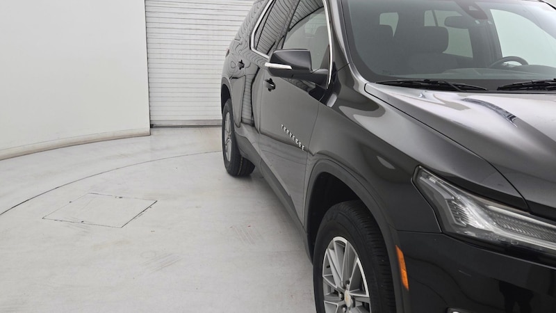 2022 Chevrolet Traverse LT Hero Image