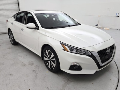 2019 Nissan Altima SV -
                Newark, DE
